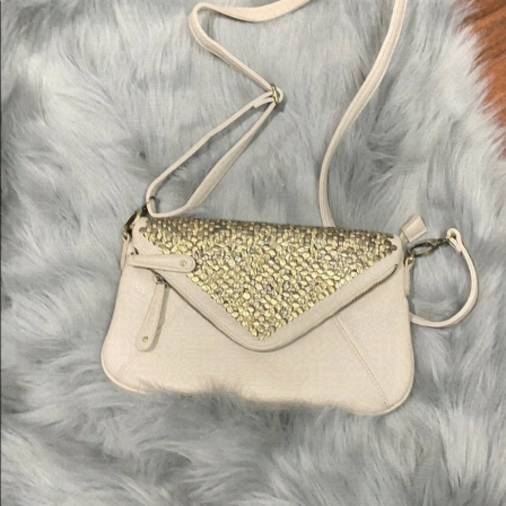KIMCHI Blue cream and gold embellished clu…